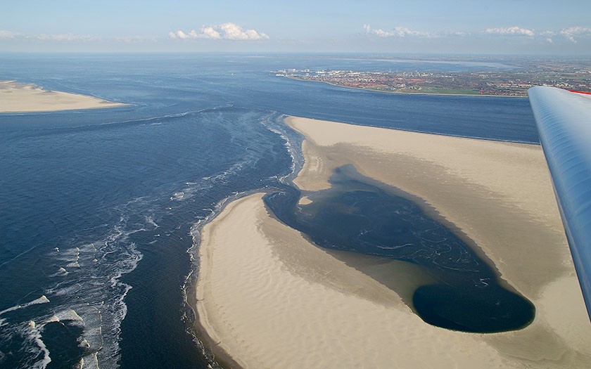 Baai in Noorderhaaks vanuit de lucht (Foto: www.fotofitis.nl)