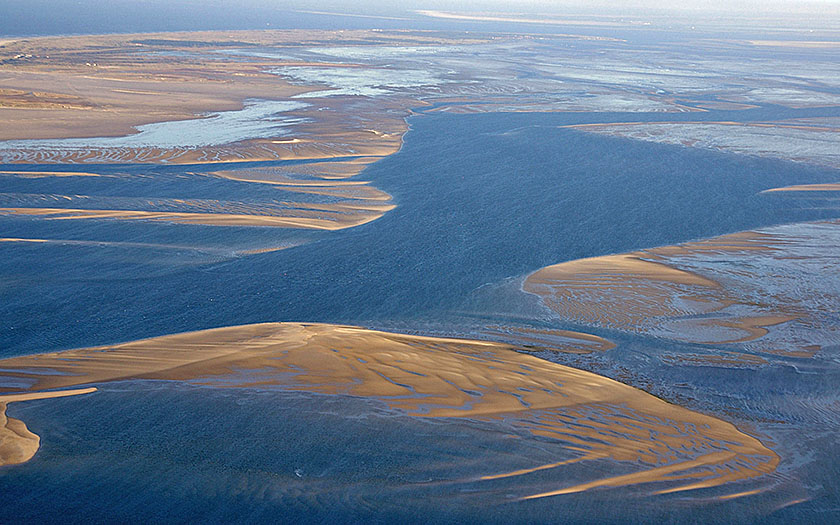 Wattenmeer bei Niedrigwasser: Verändernde Sandplaten